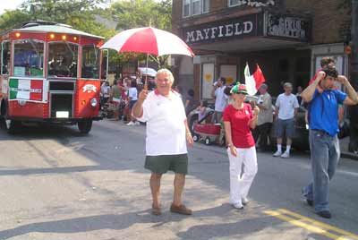 parade-marchers-trolley