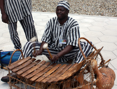 Balafon player