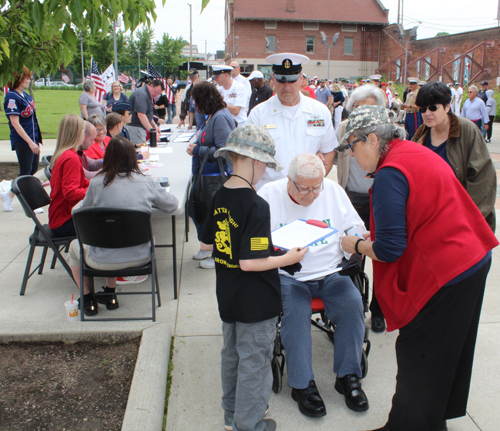World War II veteran telling his story