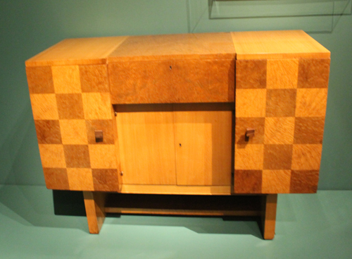 Cabinet from 1930