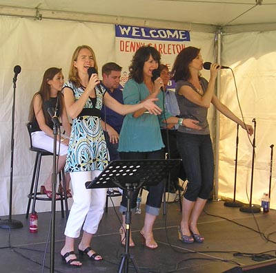 Singers at the Fest