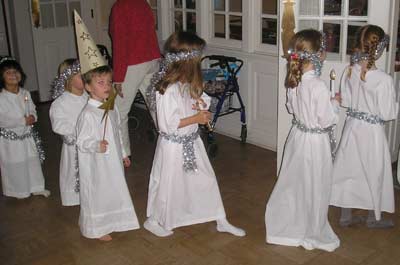 Santa Lucia procession with young Swedish-American boys and girls