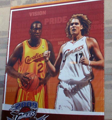 Cleveland Cavaliers J.J. Hickson and Anderson Varejao