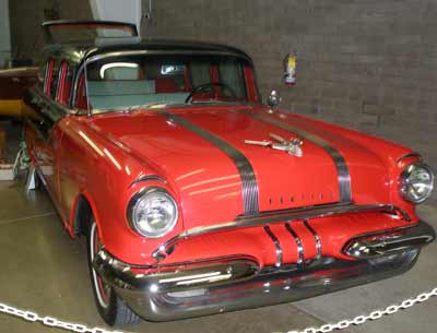 1955 Pontiac station wagon