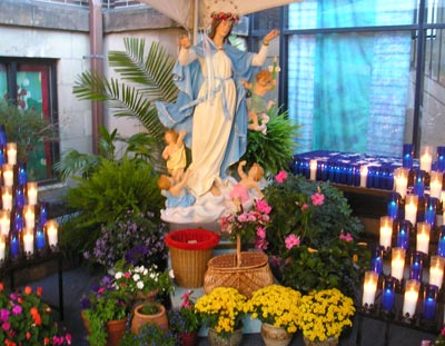 Shrine to Mary at Holy Rosary - Feast of Assumption 2008