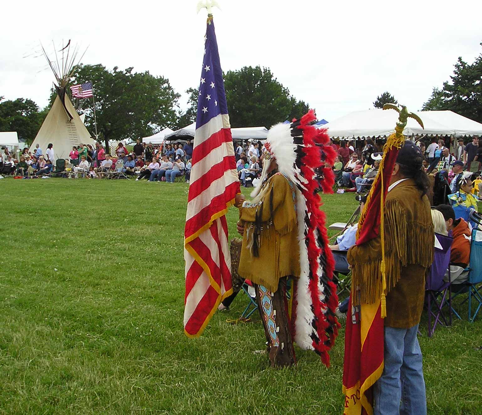 Native American costumes at the Cleveland Powwow
