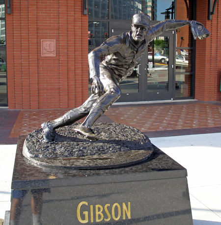 St Louis Cardinal pitcher Bob Gibson