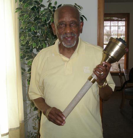 Harrison Dillard with Olympic Torch (photos by Debbie Hanson)