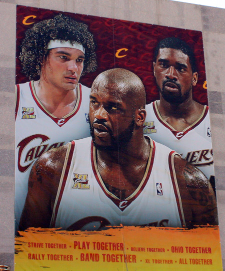Cleveland Cavs Anderson Varejao, Shaquille O'Neal  and Leon Powe