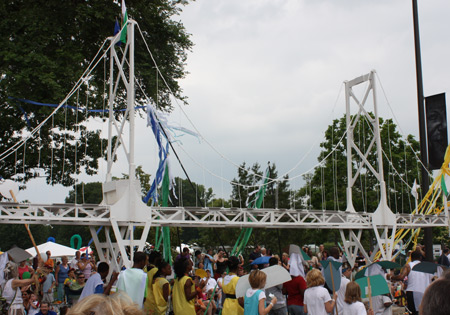 Bridge float at Parade the Circle in University Circle