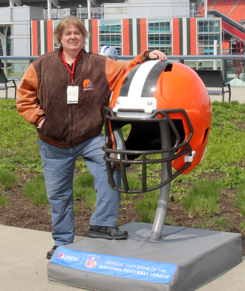 Dan Hanson with Cleveland Browns helmet