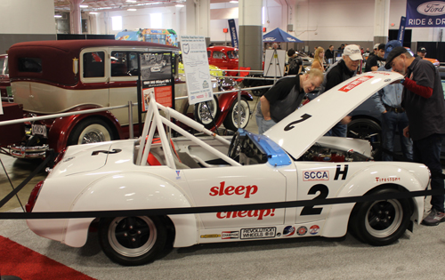 Classic car - Sleep Cheap 