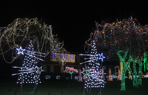 GE Nela Park Christmas Light Display 2015 in East Cleveland