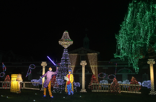 GE Nela Park Christmas Light Display 2015 in East Cleveland