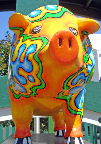 Pyschedelic Pig Sculpture on St Clair