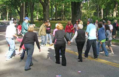 Jewish dancers