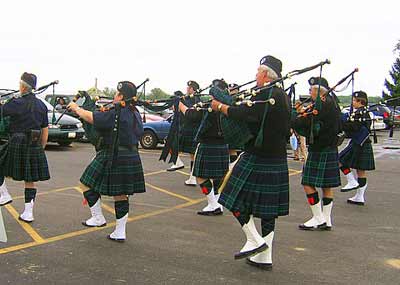 MacCallum Highlanders Pipes and Drums - from Youngstown, Ohio