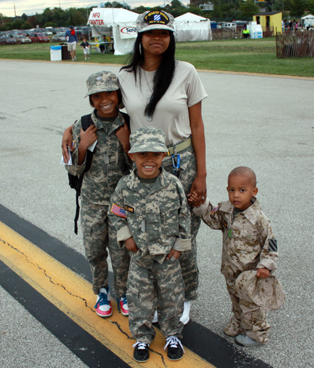 Beshanae Nelson and Alexis, Isaac and Mason representing 1st Lieutenant Isaac C. Nelson II