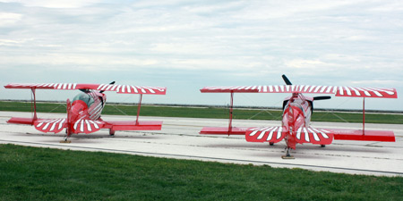 Red Eagle Air Sports acrobatic planes