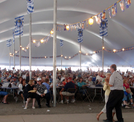 2010 Cleveland Labor Day Oktoberfest German dancers