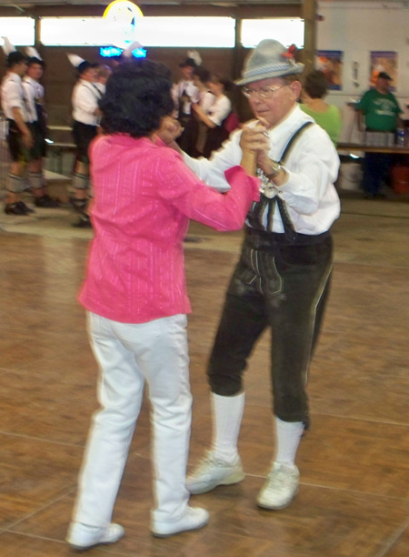 2010 Cleveland Labor Day Oktoberfest German dancers