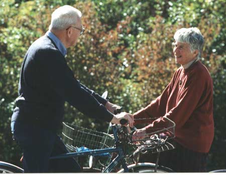 Don and MaryLou enjoying Kendal at Oberlin