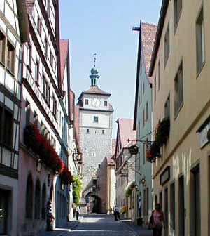 Weisserturm or White Tower built 1172