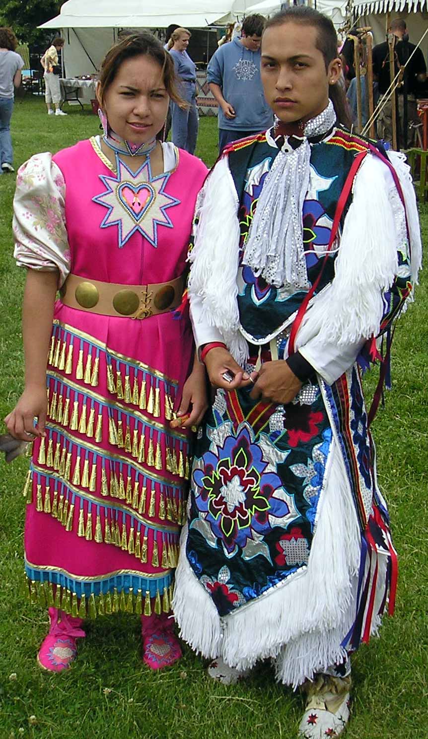 Native American costumes at the Cleveland Powwow