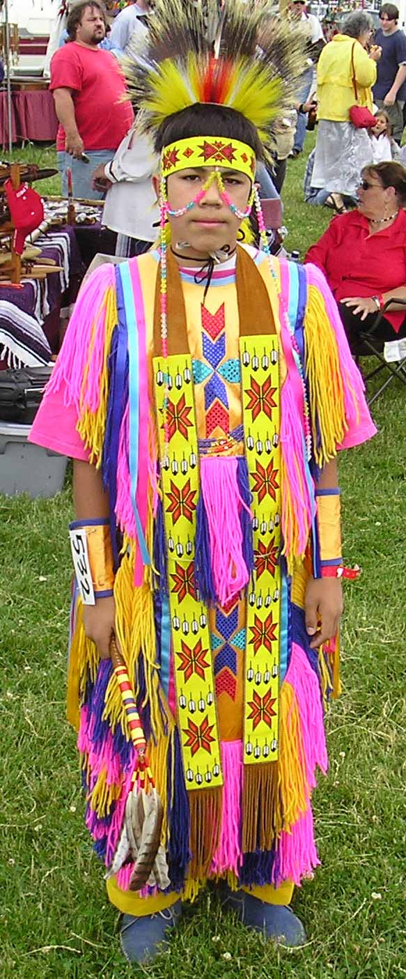 Native American costumes at the Cleveland Powwow