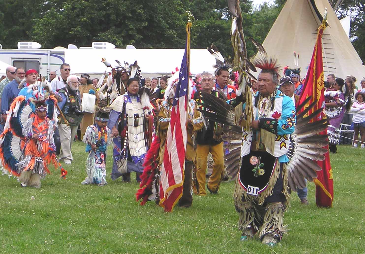 Native American costumes at the Cleveland Powwow