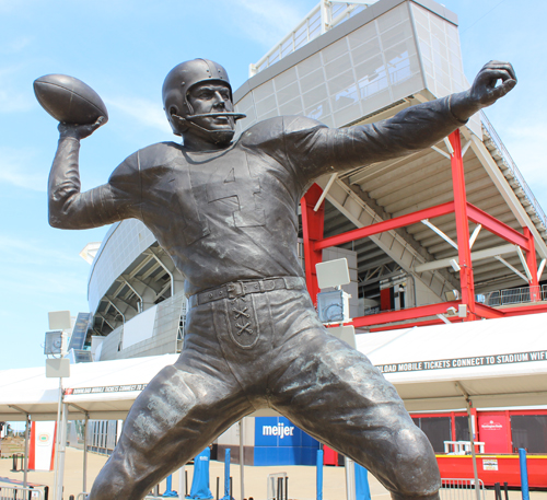 Otto Graham Statue at Cleveland Browns Stadium