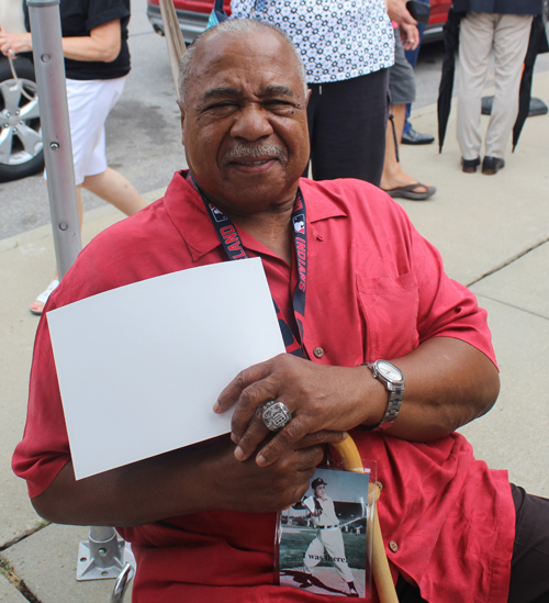Willie Horton with championship ring
