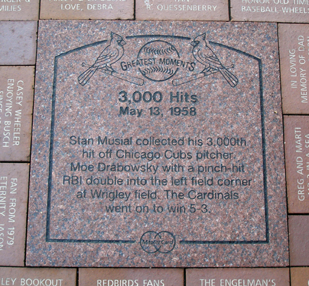 Stan Musial gets 3000 hits