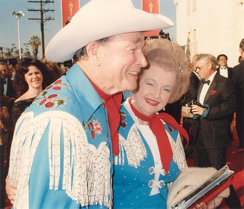 Roy Rogers and Dale Evans at 61st Academy Awards 3/29/89 (photo by Alan Light)