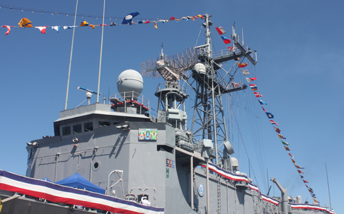 USS De Wert (FFG 45)