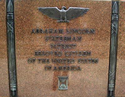 Abraham Lincoln statue in Cleveland Ohio inscription