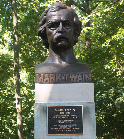 Mark Twain bust in Cleveland Cultural Garden