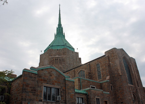 Holy Oil Can Church in Cleveland - photos by Dan Hanson