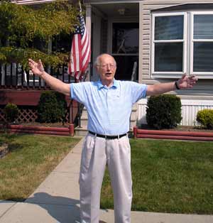 Singing Angel Founder Bill Boehm - He's got the whole world in his hands