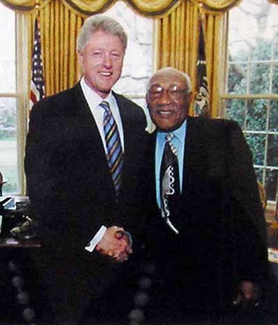 Charlie Sifford with President Bill Clinton