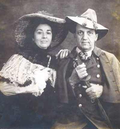 Fred Griffith and wife Linda in costume