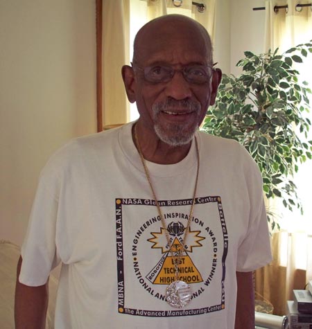 Harrison Dillard wearing one of his 4 Olympic gold medals - and an East Tech shirt (photos by Debbie Hanson)