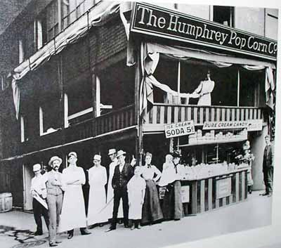 Humphrey Popcorn Company on Public Square in 1899