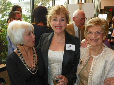 Rona Barret, Dina Spevack (Vi's daughter) and Vi Spevack