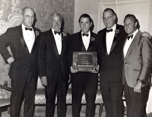 Thomas Eakin receives Sport Magazine Award at ceremonies in Washington DC on Pro Basevall's 100th anniversary 7-21-1969.  Supreme Court Justice Byron R. White, Joe DiMaggio, Baseball Commissioner Nowie K. Kuhn, and Stan Musial